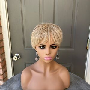 Raquel Welch Glazed Sand Synthetic Short Pixie Wig